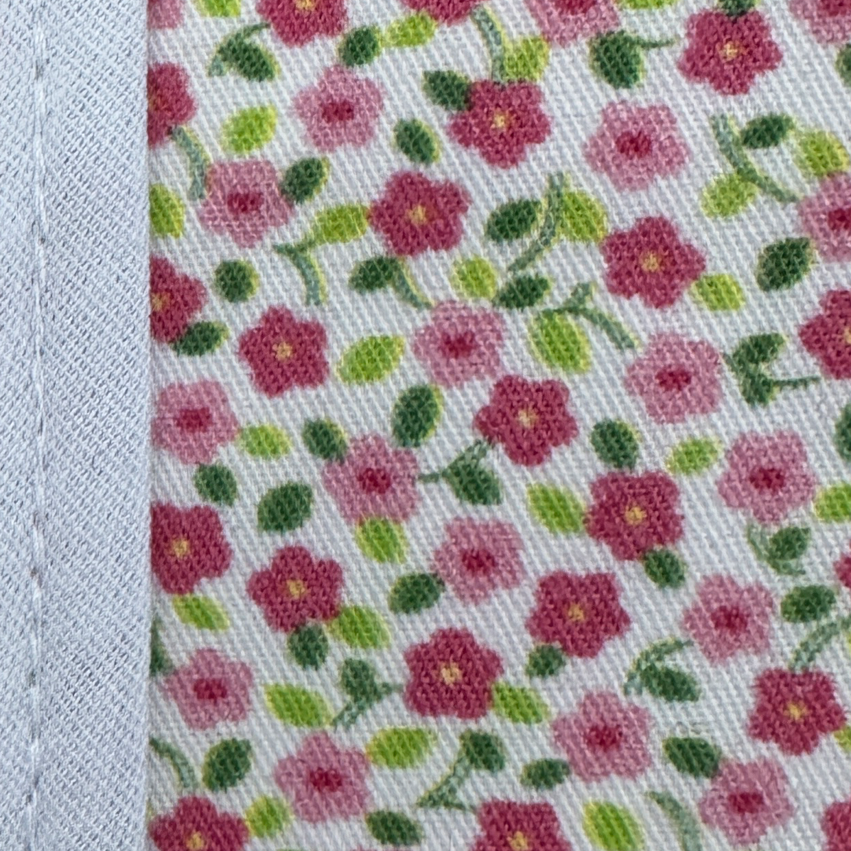 escapulario flor rosa